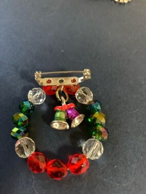 Festive Red Beaded Holiday Charm Brooch - Unbranded